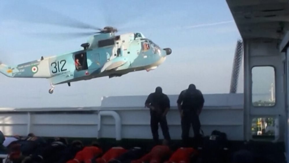 Ιράν: Η στιγμή της κατάληψης του ελληνόκτητου τάνκερ St Nikolas από ένοπλους