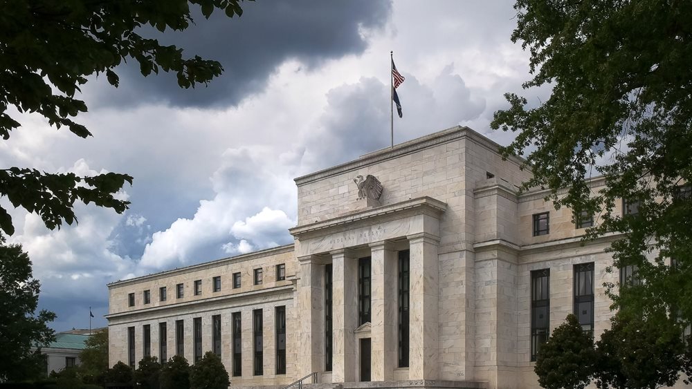 Η κορύφωση των επιτοκίων της Fed φέρνει πιο κοντά το «φρένο» παγκοσμίως