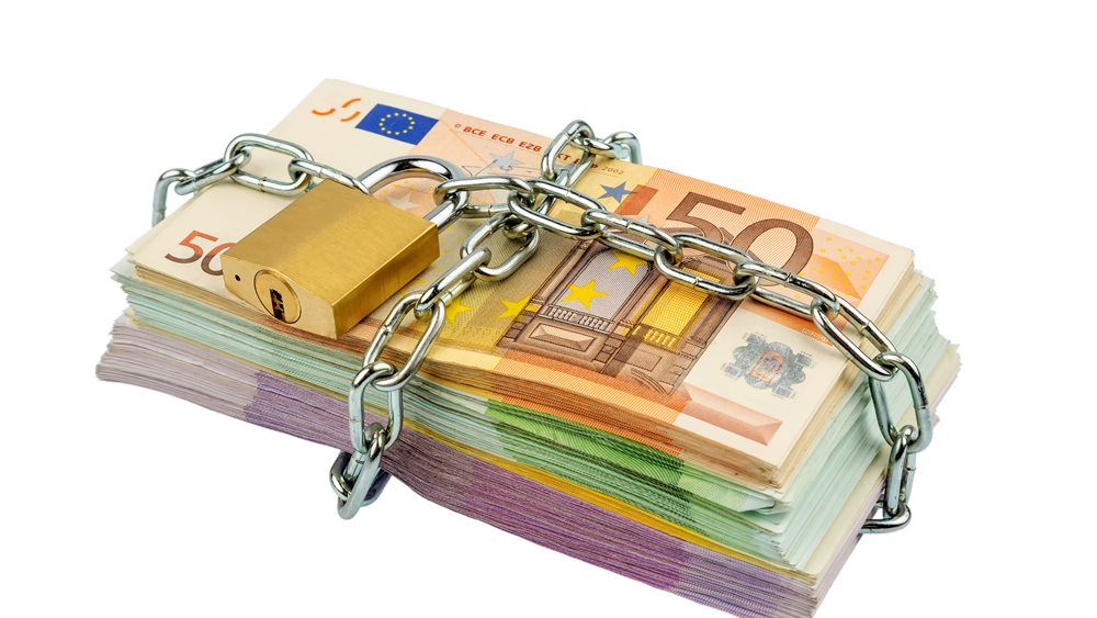 Διμέτωπη εκστρατεία των τραπεζών για δάνεια και καταθέσεις