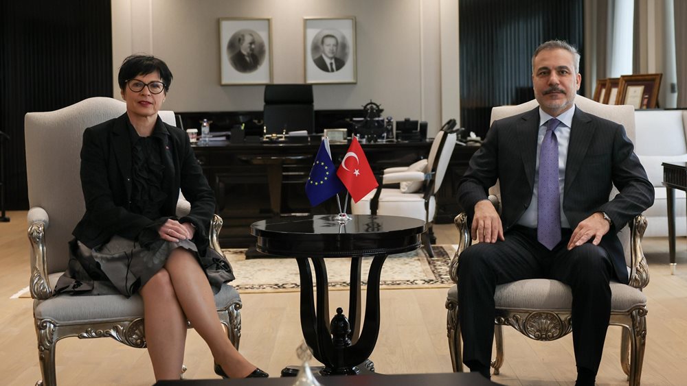 Συνάντηση Φιντάν με Επίτροπο Διεύρυνσης ΕΕ: Κυπριακό, Τελωνειακή Ένωση και θεωρήσεις Σένγκεν