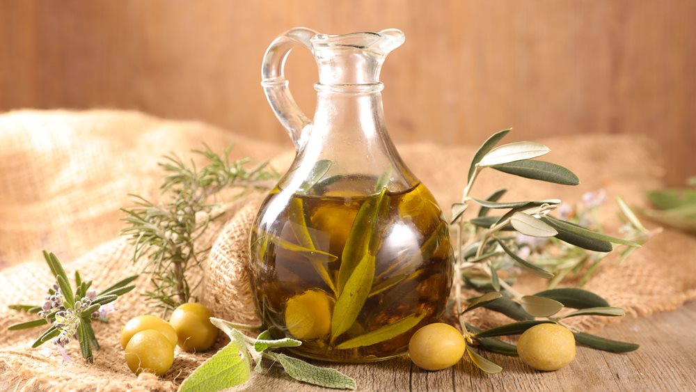 Στην πρώτη θέση η Ελλάδα, με 14 βραβεία στο ελαιόλαδο