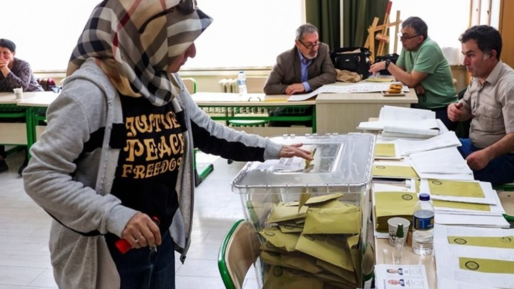 Τουρκία: Επεισοδιακές διαδηλώσεις μετά την ακύρωση της εκλογής του δημάρχου της πόλης Βαν