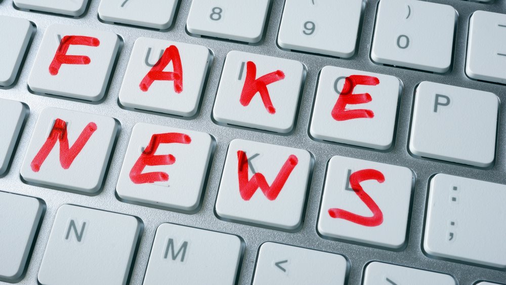 Guardian: Κίνδυνος για ρωσικά fake news λόγω ευρωεκλογών