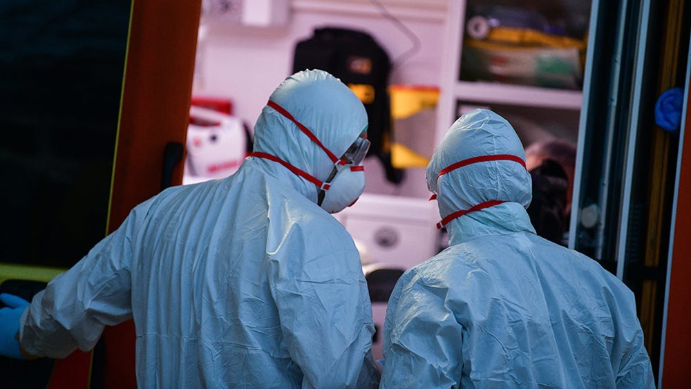 Έξαρση των κρουσμάτων αναμένουν οι ειδικοί, πληθαίνουν τα μέτρα