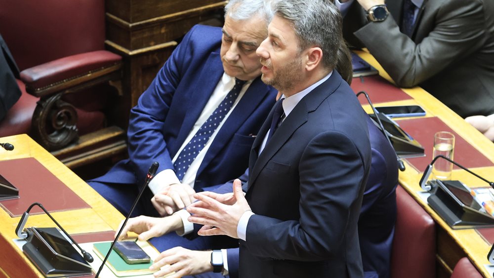 Βουλή: Κατατέθηκε η πρόταση δυσπιστίας κατά της κυβέρνησης