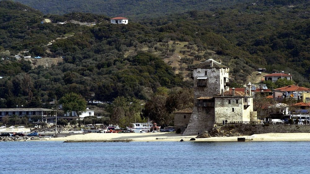 Έρευνα σε Ιερές Μονές του Αγίου Όρους εδώ και ένα χρόνο για "ξέπλυμα χρήματος"- Ποιες είναι στο "στόχαστρο"