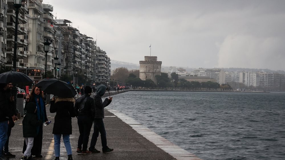 Θεσσαλονίκη: Πώς επηρέασαν μετρό, ηλεκτροκίνητα λεωφορεία και Flyover τους αέριους ρύπους
