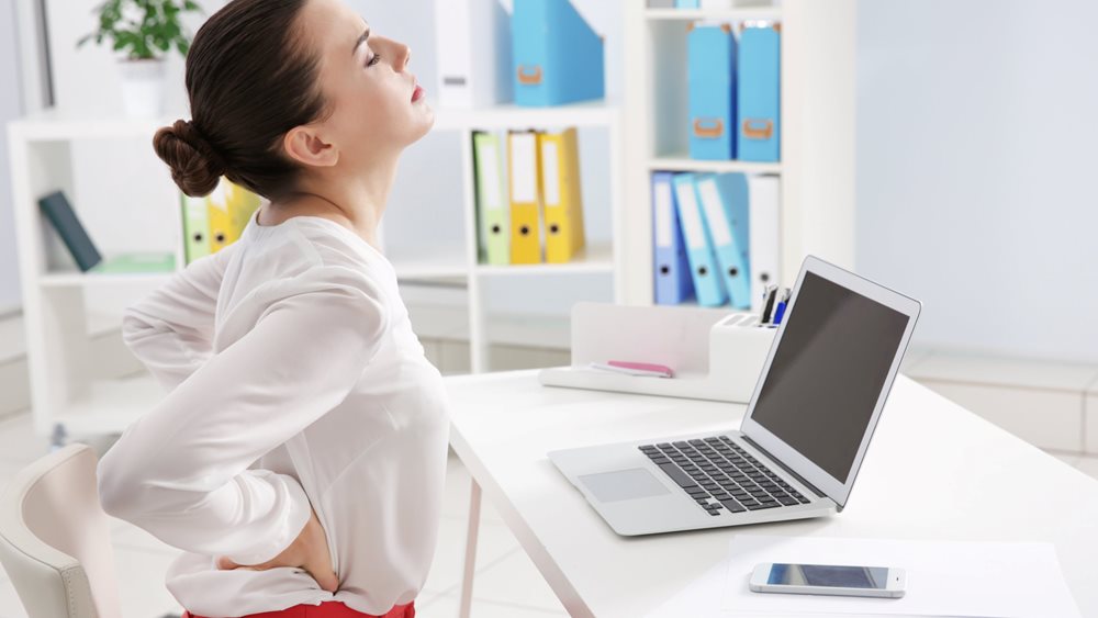 Πόνος στην πλάτη: Τα συμπτώματα, τα αίτια, η πρόληψη