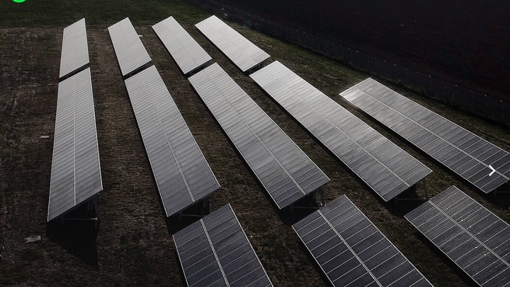 Η R Energy1 Holdings εξαγοράζει σύμπλεγμα φωτοβολταϊκών πάρκων ισχύος 10 MW