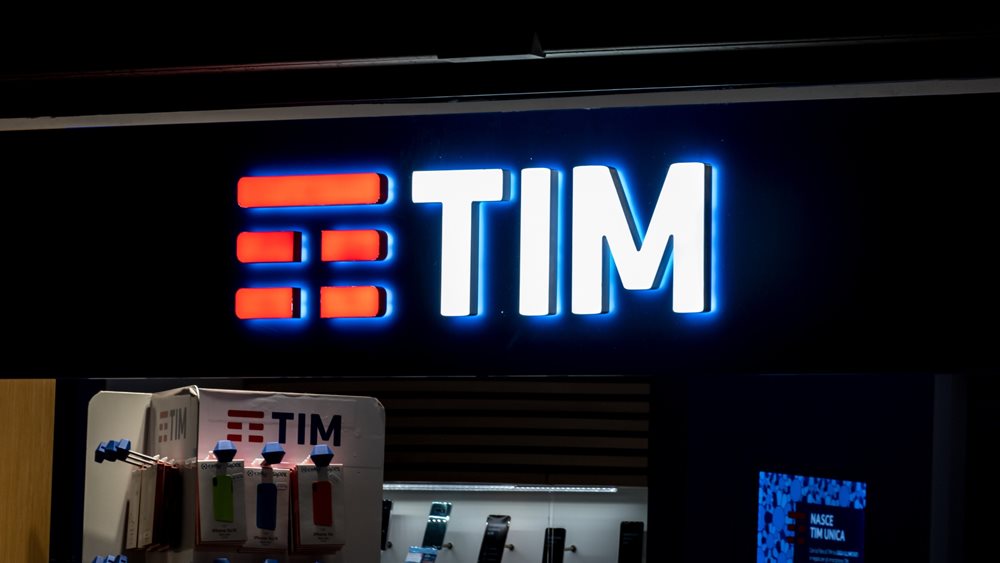 Telecom Italia: Reached agreement with unions to cut 1,200 jobs