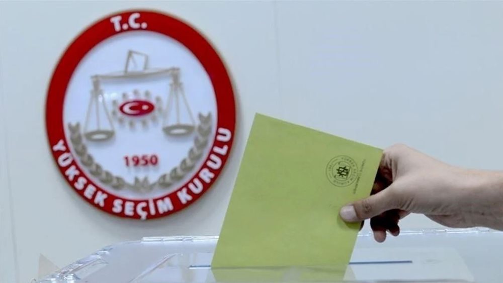 Ασυμφιλίωτη σύγκρουση δύο κόσμων στις κάλπες της Τουρκίας