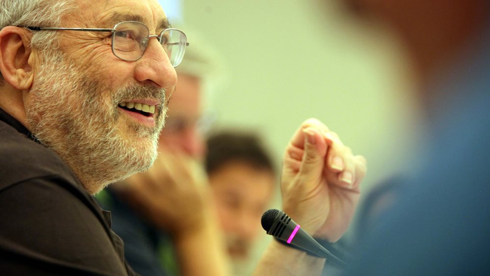 Ελλάδα και Ιταλία εκτός του ευρώ &quot;βλέπει&quot; ο Stiglitz