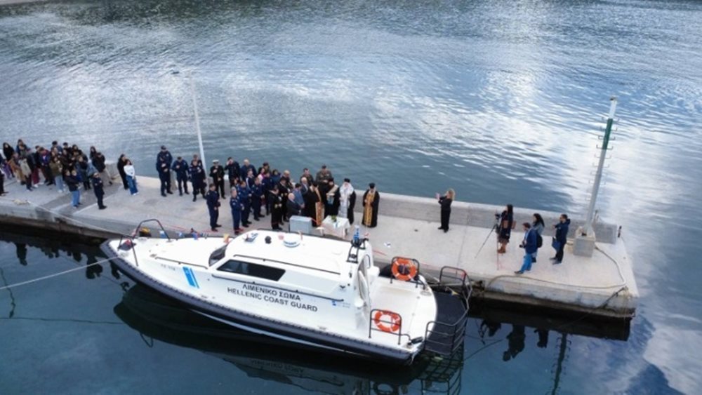 Ένα πλωτό ασθενοφόρο για να σώζει ζωές απέκτησε ο Άη Στράτης