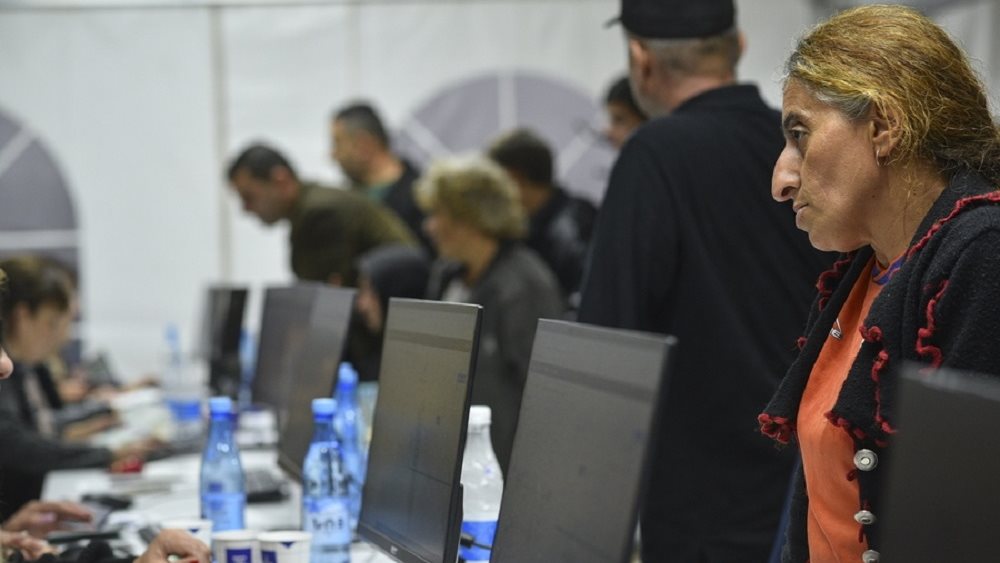 Γαλλία: «Μαζική» έξοδος Αρμενίων από το Ναγκόρνο Καραμπάχ «υπό το συνένοχο βλέμμα της Ρωσίας»