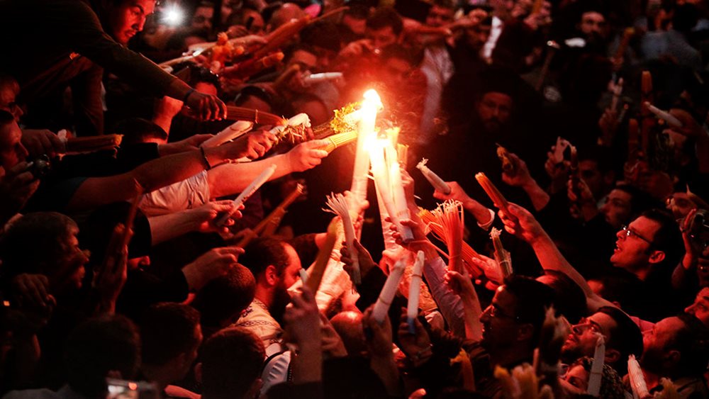 Κ. Βλάσσης: Δεν θα διανεμηθεί το Άγιο Φως - Πώς θα φτάσει στην Αθήνα