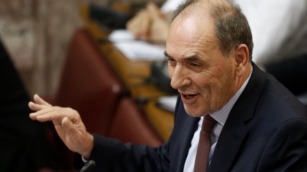 Σταθάκης: Ακατάλληλη στιγμή να μειώσουμε τους υψηλούς φόρους στα καύσιμα