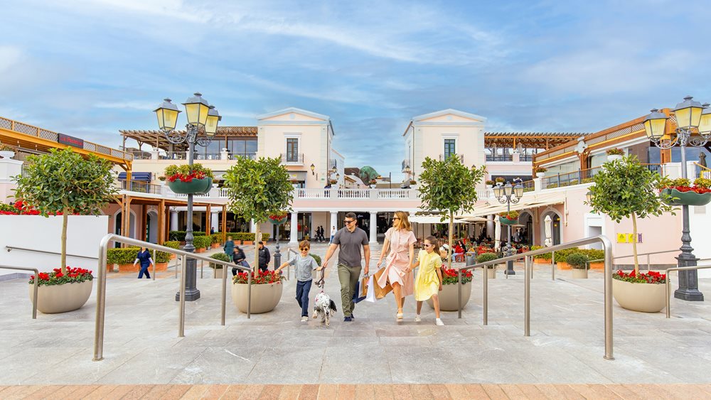 Lamda Development: Νέα ρεκόρ για τα εμπορικά κέντρα - Πώς προχωρά το project του Ελληνικού