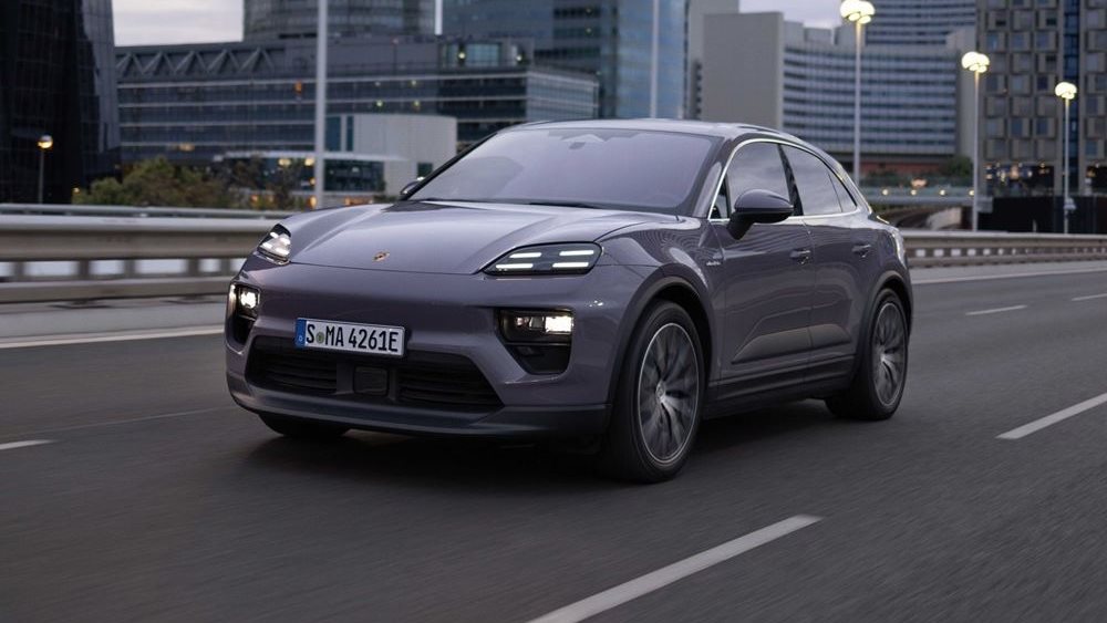 Video: Δείτε από κοντά τη νέα Porsche Macan