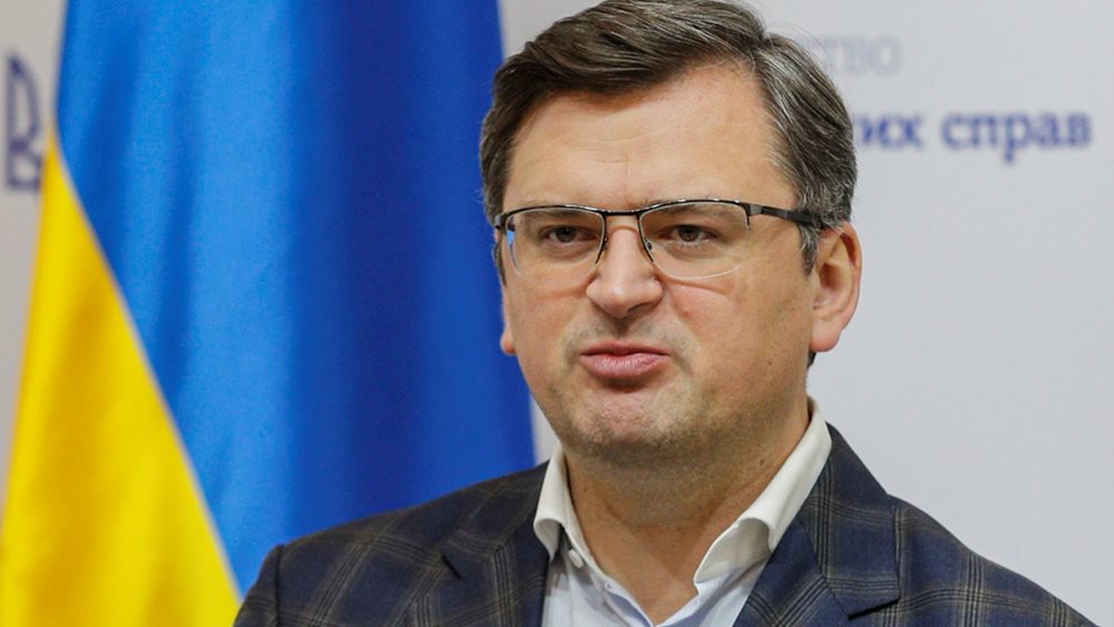 Κουλέμπα: Ο Τραμπ δεν μπορεί να επιτύχει συμφωνία για την Ουκρανία