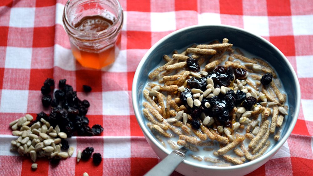 Καρκίνος του μαστού: Γιατί πρέπει να τρώμε μόνο ολικής άλεσης δημητριακά