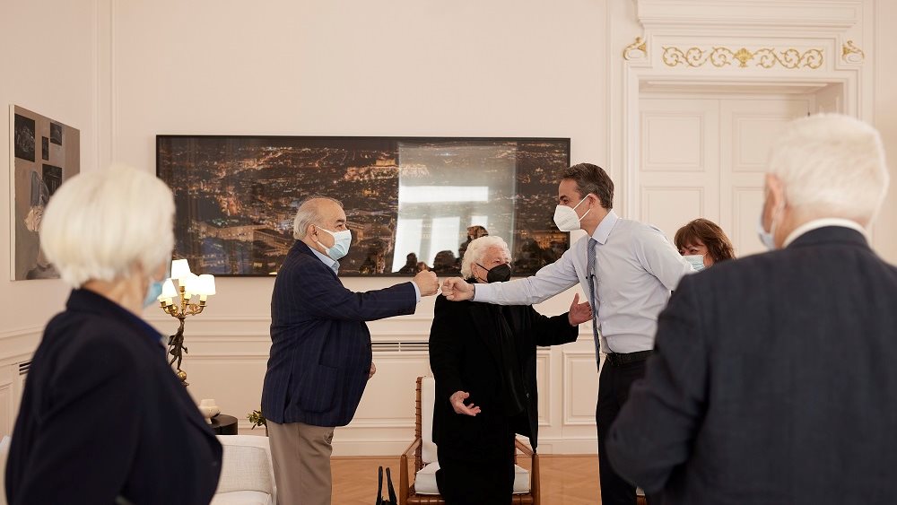 Νέο κάλεσμα Μητσοτάκη στους πολίτες μεγαλύτερης ηλικίας για τα εμβόλια