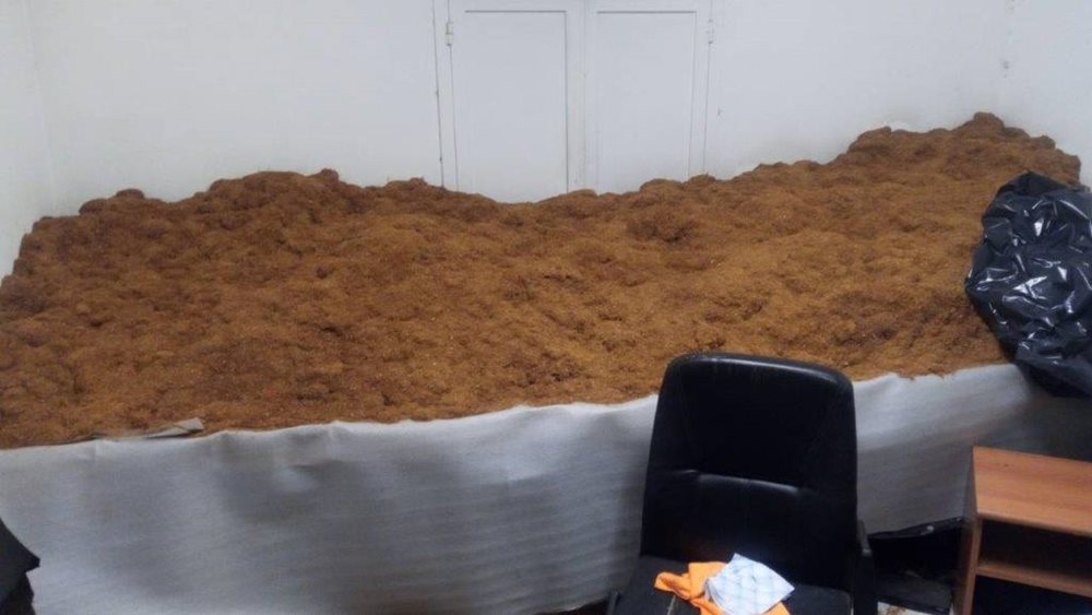 ΕΛΑΣ: Εξαρθρώθηκε κύκλωμα τυποποίησης και εμπορίας λαθραίων τσιγάρων