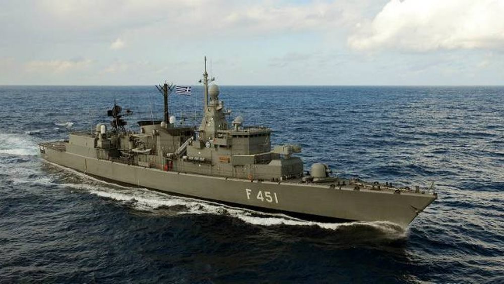 Τουρκική κορβέτα με προκλητικό μήνυμα ανοιχτά της Κρήτης
