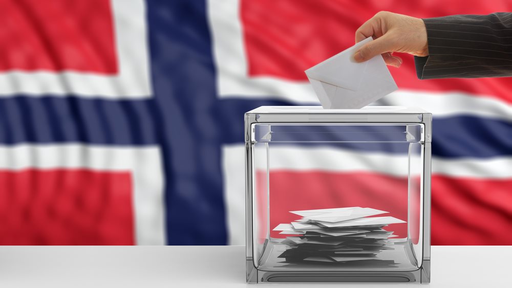 Οριακή νίκη για τη δεξιά κυβερνητική συμμαχία στη Νορβηγία