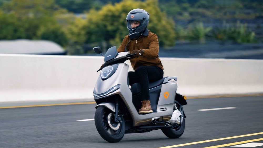 Πόσο κοστίζει το νέο ηλεκτρικό scooter της Yadea