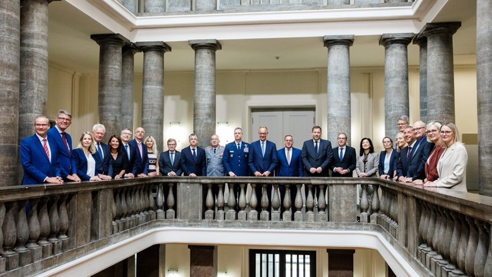 Γερμανία: Η κυβέρνηση ενέκρινε νομοσχέδιο για αύξηση των στρατολογιών στις ένοπλες δυνάμεις - Και υποχρεωτική στράτευση εάν...
