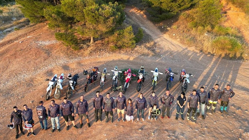 Ομάδα Πυροπροστασίας με enduro μηχανές στον δήμο Πεντέλης