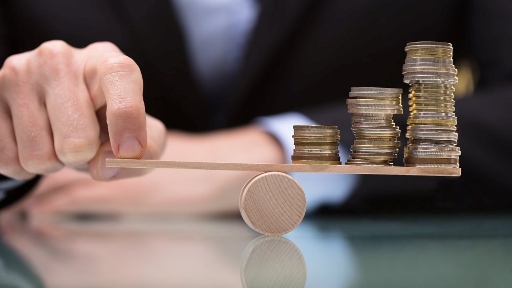 Στο μικροσκόπιο του υπουργείου Ανάπτυξης τα 4 διαρθρωτικά μέτρα για την αντιμετώπιση της ακρίβειας