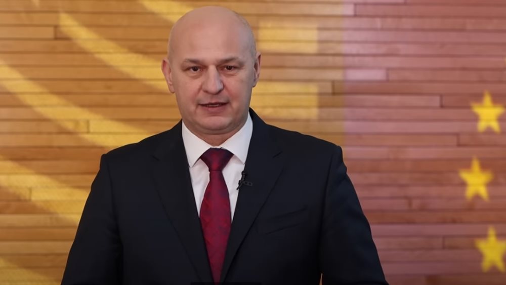Εύα Καϊλή: Ο ευρωβουλευτής που καταψήφισε την καθαίρεσή της είναι ιδρυτής ΜΚΟ κατά της διαφθοράς