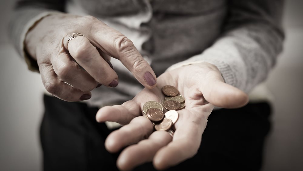 Πώς και πότε θα μειωθεί η εισφορά αλληλεγγύης των συνταξιούχων - Το σχέδιο