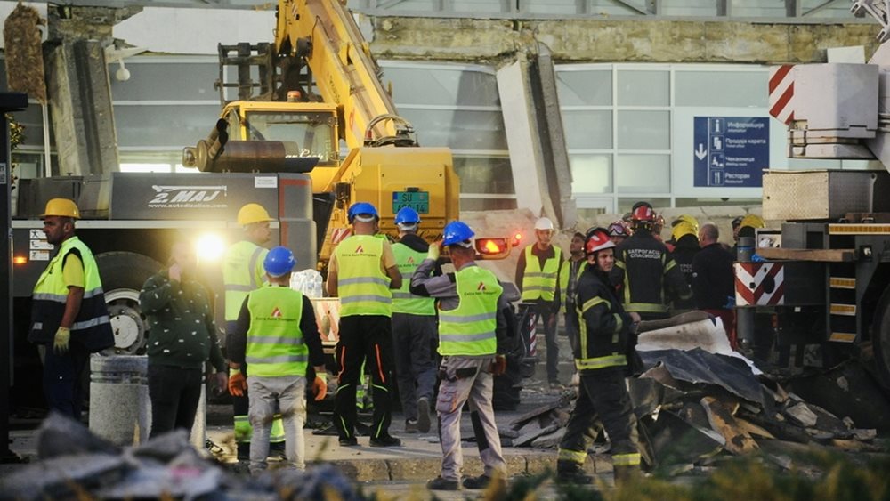 Σερβία: Εντείνονται οι κινητοποιήσεις για την τραγωδία στο Νόβι Σαντ - &quot;Πυρά&quot; από αντιπολίτευση κατά Βούτσιτς