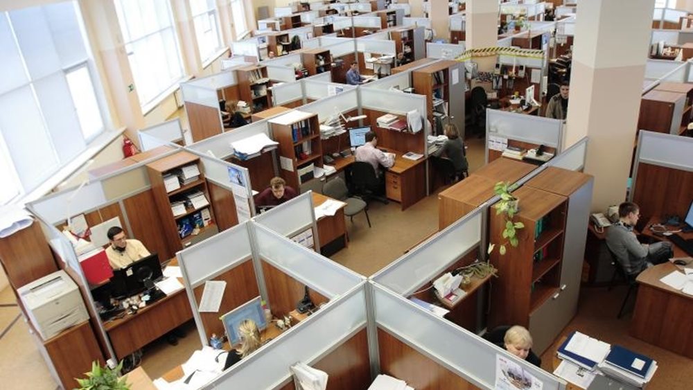Έρευνα ΓΣΕΕ σε εργαζόμενους του ιδιωτικού τομέα: Το 90% έχει μειώσει την κατανάλωση βασικών αγαθών