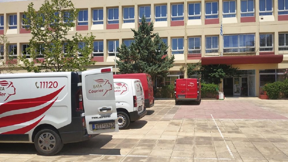 ΕΛΤΑ: &#39;Έδωσαν πνοή&#39; οι ταχυμεταφορές, συνεχίζεται η πτώση στην αλληλογραφία