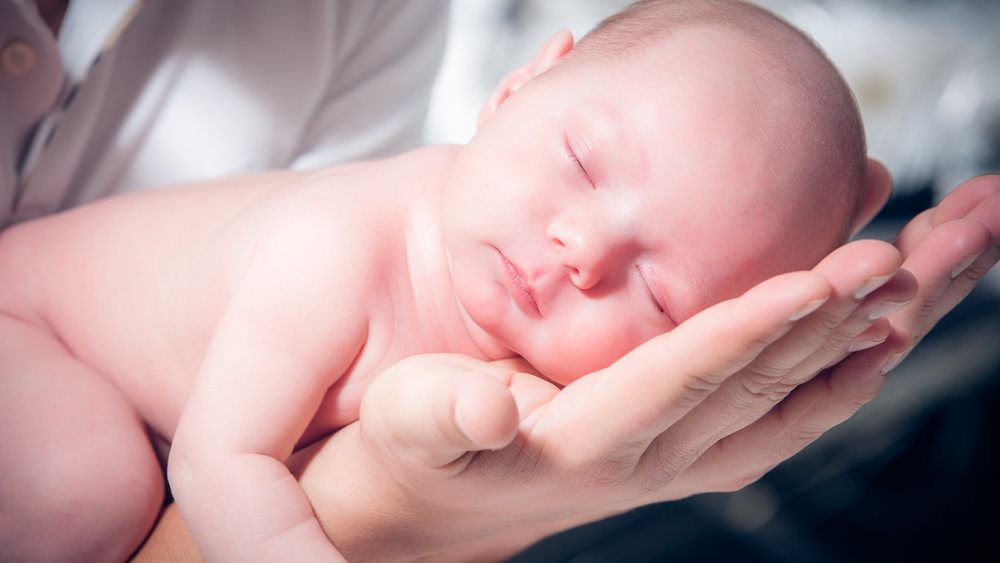 Κίνα: Έρευνα για τον ισχυρισμό επιστήμονα πως έφερε στη ζωή τα πρώτα γενετικά τροποποιημένα μωρά