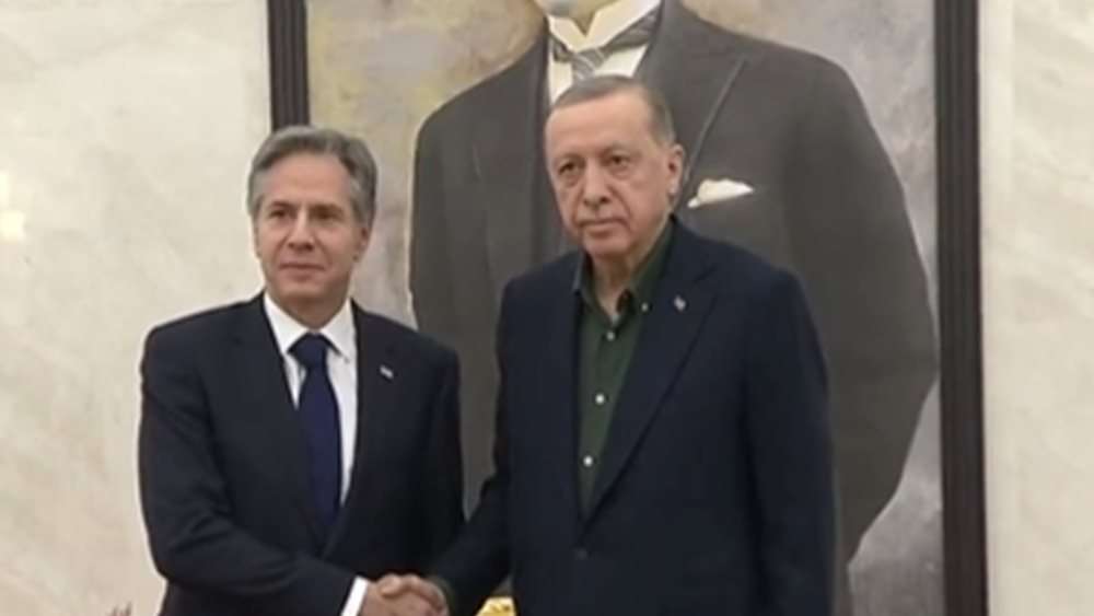 Συνάντηση Μπλίνκεν - Ερντογάν στο αεροδρόμιο της Άγκυρας