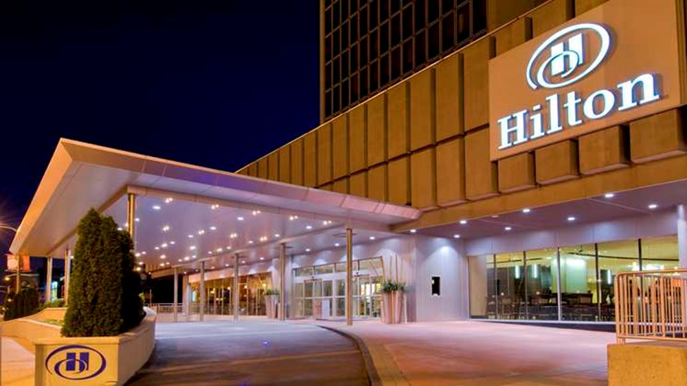 Τι ακολουθεί της πώλησης του Hilton