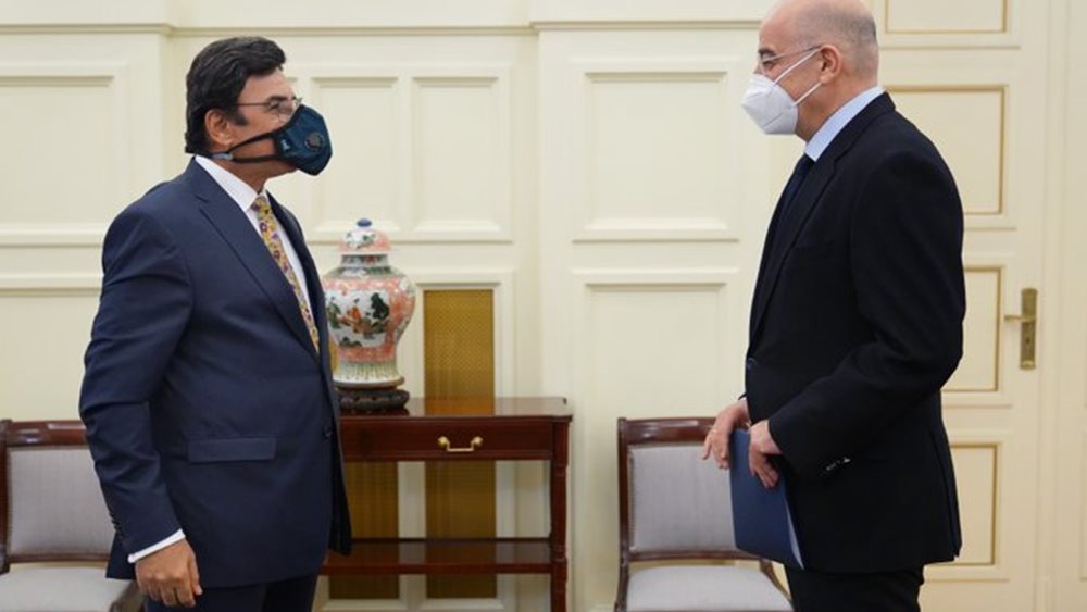 Πώς τοποθετούνται τα Εμιράτα μεταξύ Ελλάδας και Τουρκίας