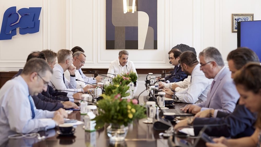 250 εκατ. για την ανακαίνιση σχολικών εγκαταστάσεων - Ολοκληρώθηκε η σύσκεψη στο Μαξίμου