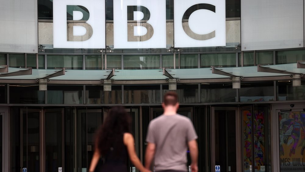 BBC-Τιμ Ντέιβι: &quot;Οφείλουμε να αγωνισθούμε για τη δημοσιογραφία μας&quot;