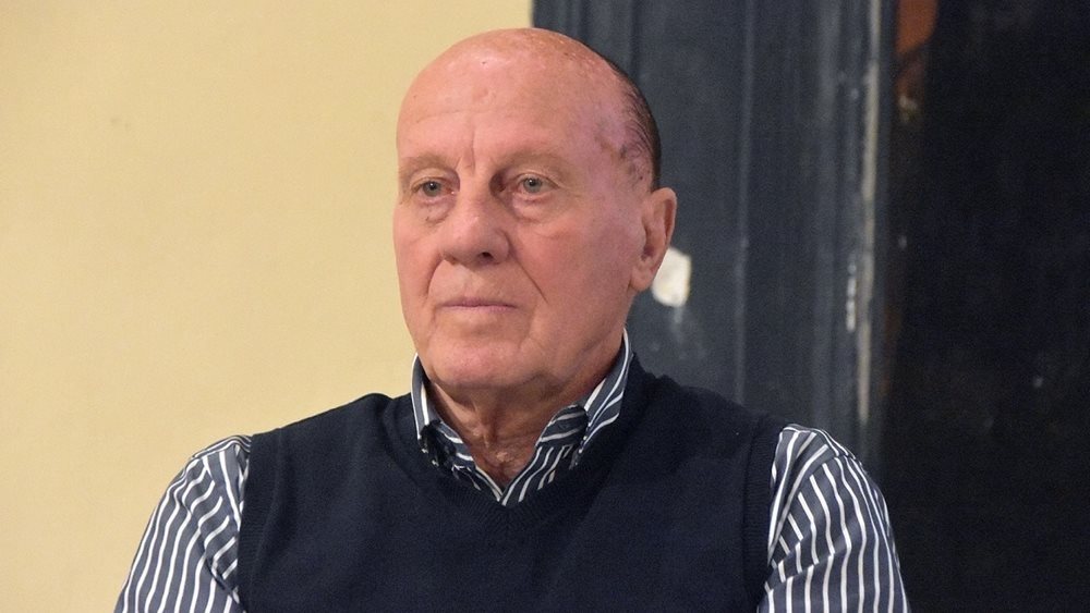 Πέθανε ο Μίμης Δομάζος