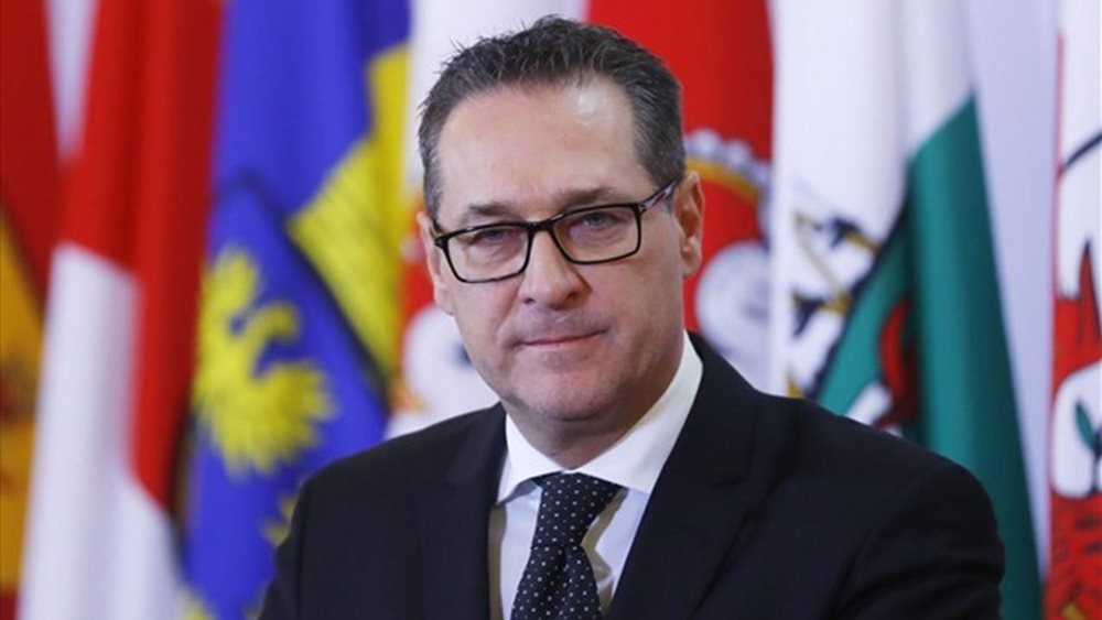 Αυστρία: Το νέο κόμμα του, την &quot;Ομάδα Στράχε&quot;, παρουσίασε ο πρώην αντικαγκελάριος Χάιντς-Κρίστιαν Στράχε