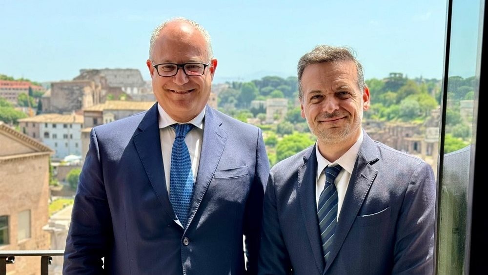 Συνάντηση του Χάρη Δούκα με τον δήμαρχο Ρώμης
