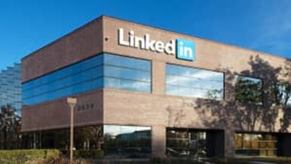 Linkedin: Περικόπτει 960 θέσεις εργασίας