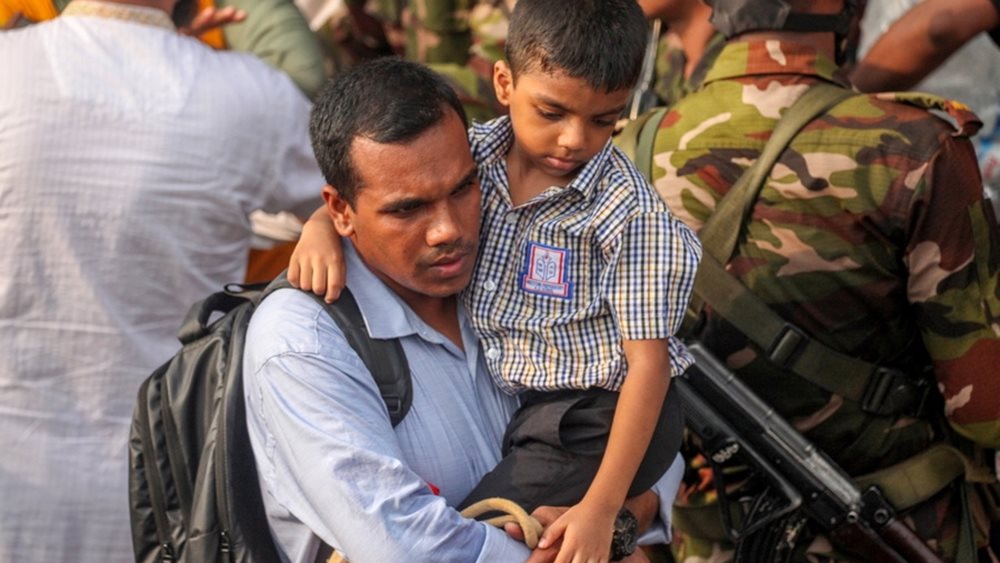 Ινδονησία: Χάθηκε από τα ραντάρ αεροσκάφος με 11 επιβαίνοντες - Έρευνες σε εξέλιξη