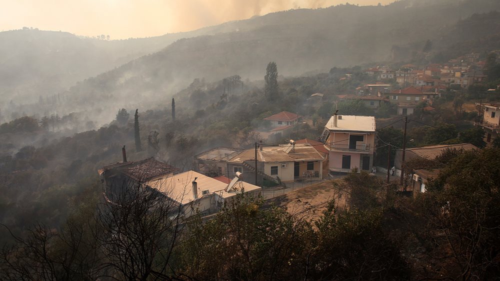 Μήνυση για τις πυρκαγιές σε Εύβοια - Αττική, κατέθεσε δικηγόρος στην εισαγγελία Πρωτοδικών