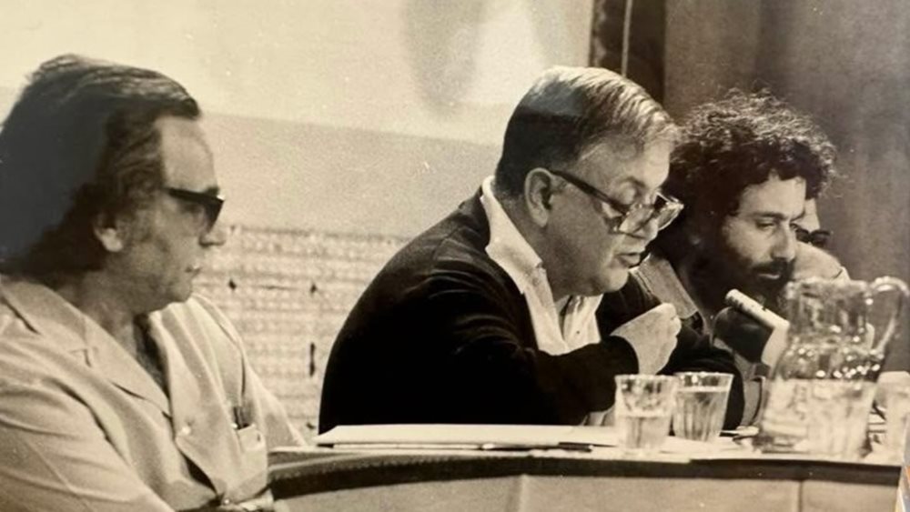 Υακίνθεια 2025 - Έτος Μάνου Χατζιδάκι: Αφιέρωμα 25-26-27 Ιουλίου στο Θέατρο του Αγίου Υακίνθου στα Ανώγεια